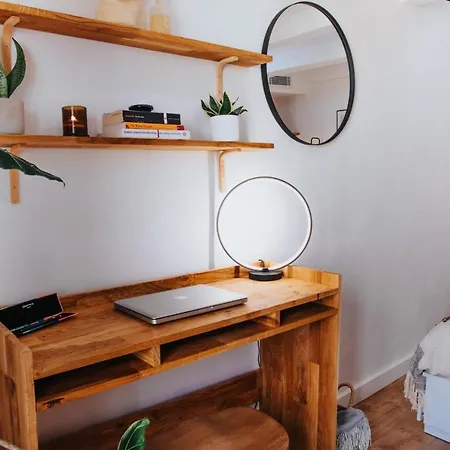 Perfect Family-oriented And Renovated Townhouse In The Old Apartment